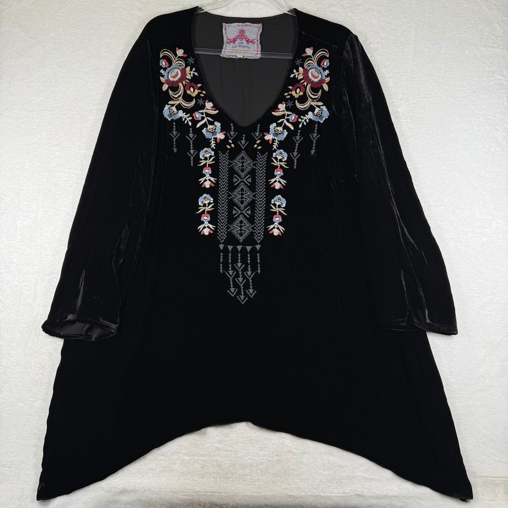 Johnny Was JW Los Angeles Black Silk Velvet Embroidered Sharkbite Tunic Top 1X